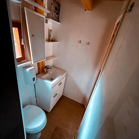 Koca Janka In Metke Velika Loka